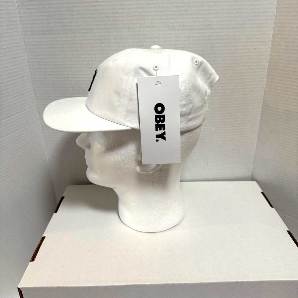 White Obey adjustable hat new - Picture 3 of 9